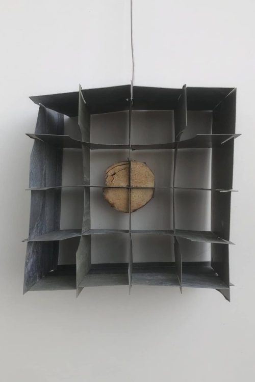 Oefening in constructie van de Werkelijkheid II: Vaas zonder zon zink 2025